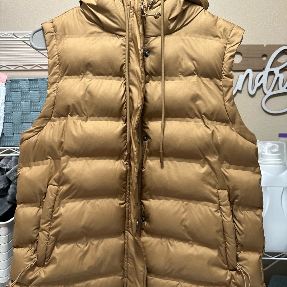 Arizona Jean Company Tan Puffer Vest